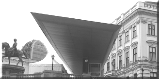 Historische Wiener Kunsthalle Albertina mit modernem Vordach